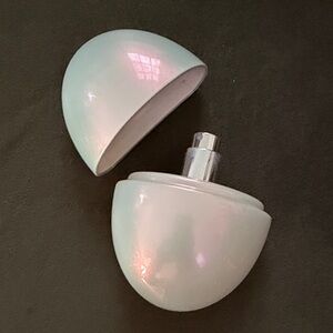 Elegant White Opal KKW perfume (Kim Kardashian)